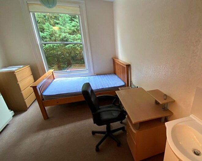 6 Bedroom Terraced House To Rent In Shakespeare Avenue, Southampton, SO17