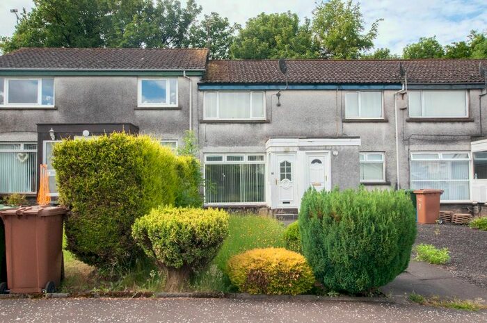 2 Bedroom Flat To Rent In Woodside Road, Tullibody, Alloa, FK10