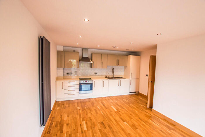 2 Bedroom Apartment To Rent In Smeaton Court, Hertford, SG13