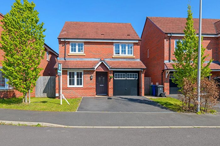 3 Bedroom Detached House For Sale In Partisan Green, Westbrook, WA5