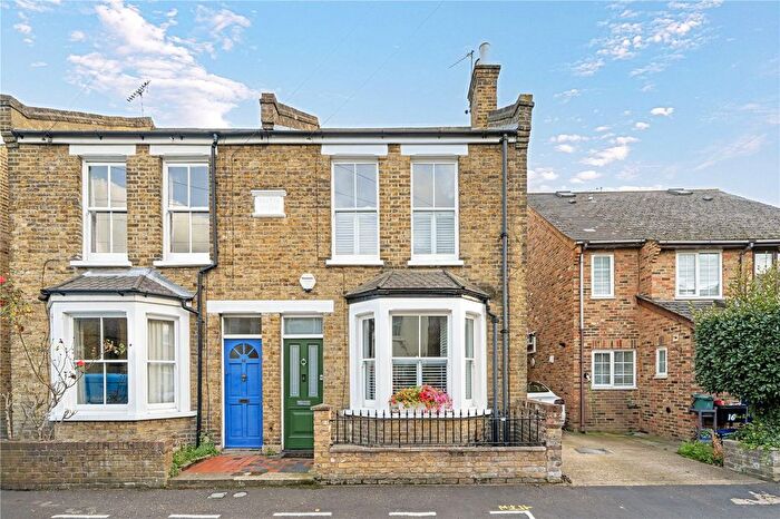 4 Bedroom Semi Detached House For Sale In Latimer Road, Teddington, TW11