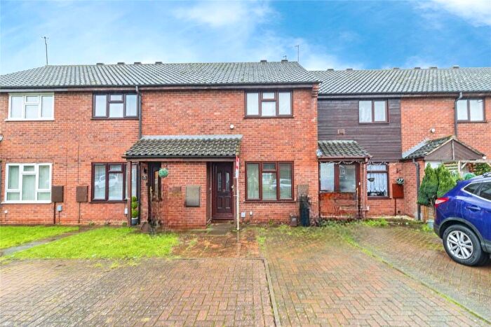 3 Bedroom Terraced House For Sale In Wyngates, Leighton Buzzard, Bedfordshire, LU7