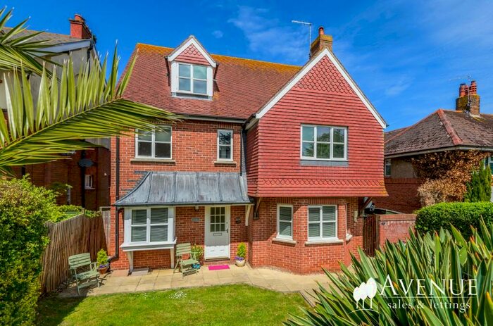 2 Bedroom Flat To Rent In Bincleaves Road, Weymouth, Dorset, DT4