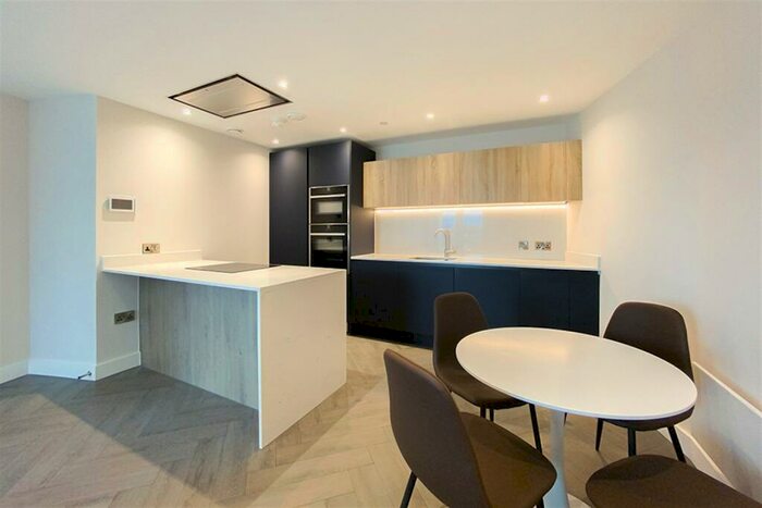 2 Bedroom Apartment To Rent In Castle Wharf, M15