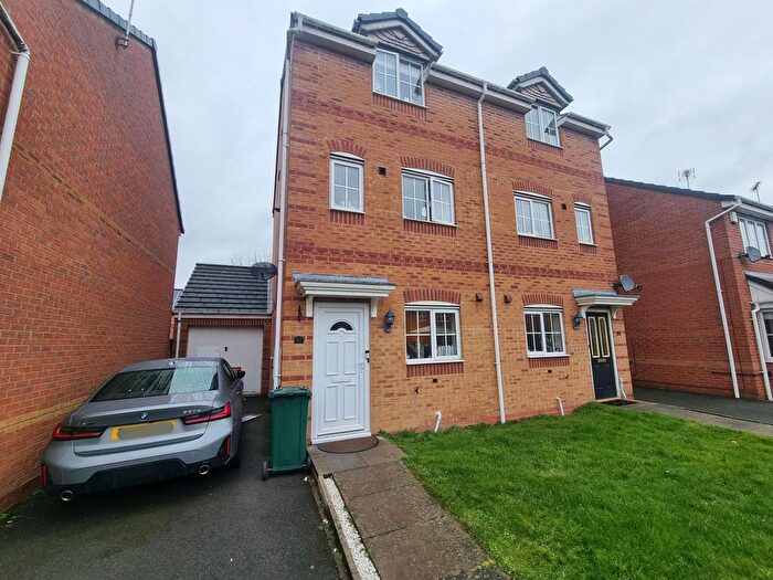 3 Bedroom Property To Rent In Churnet Road, Derby, DE65