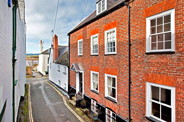 3 Bedroom Semi Detached House For Sale In Topsham, Devon, EX3