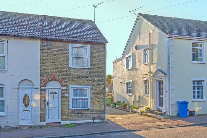 2 Bedroom End Of Terrace House To Rent In Borden Lane, Sittingbourne, Kent ME10