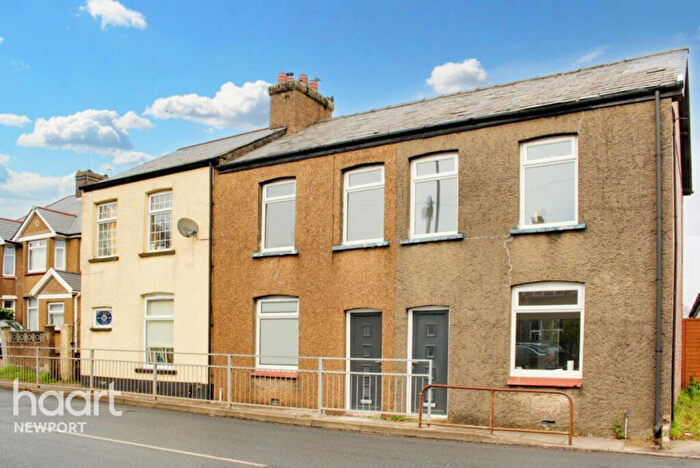 2 Bedroom End Of Terrace House To Rent In High Cross Road, Newport, NP10