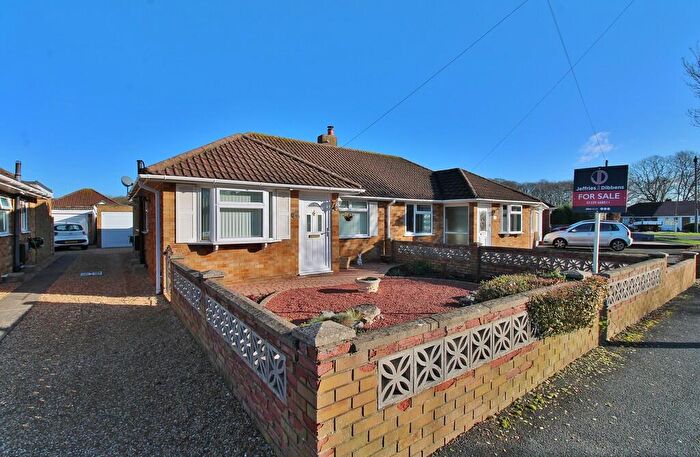 3 Bedroom Semi-Detached Bungalow For Sale In Harold Road, Stubbington, PO14