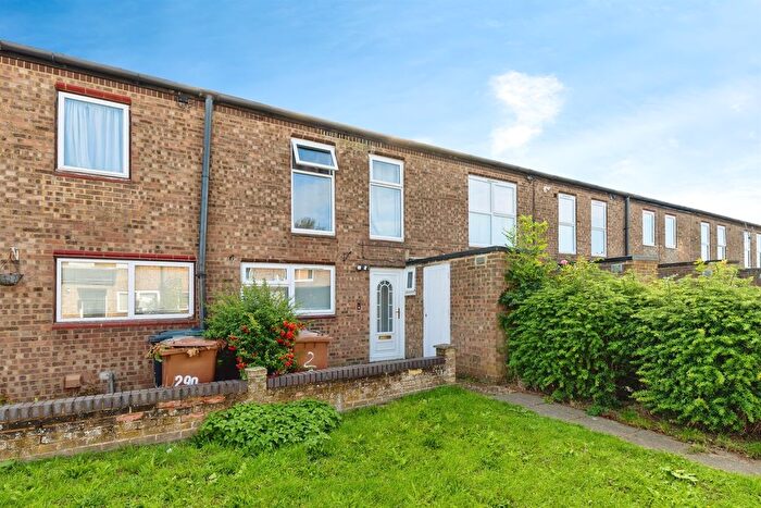 5 Bedroom Terraced House For Sale In Ripon Road, Stevenage, SG1