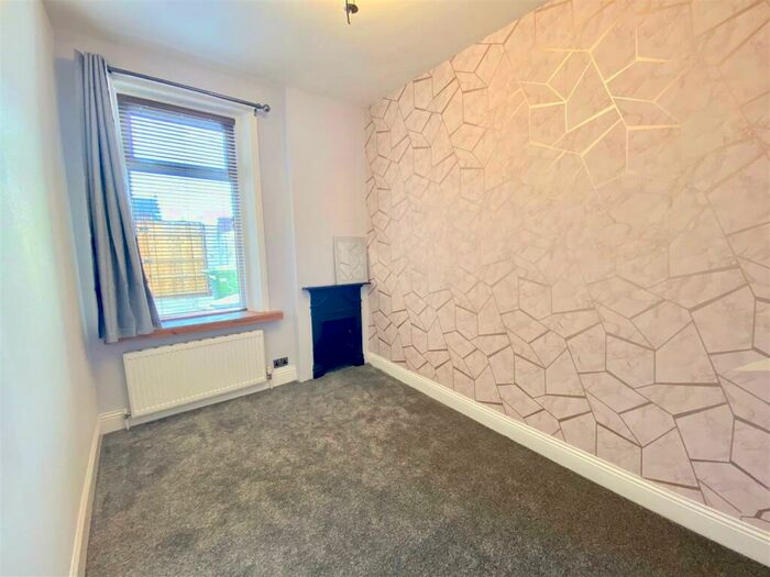 2 Bedroom Apartment To Rent In York Street, Pelaw, Gateshead, NE10