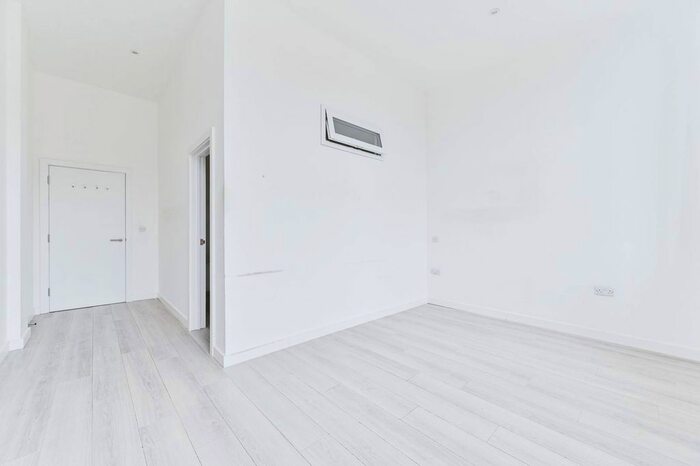 1 Bedroom Studio To Rent In Talbot Skyline, Rayners Lane, Harrow, HA2