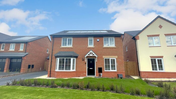 4 Bedroom Detached House To Rent In Burstock Drive, Preston, Lancashire, PR4