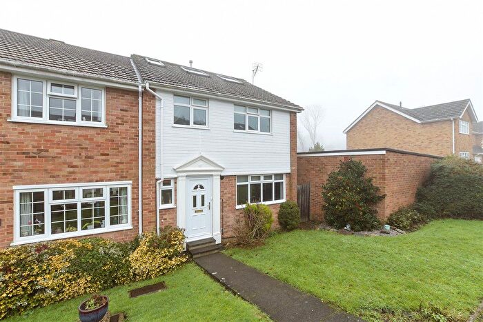 5 Bedroom End Terrace House For Sale In Eccles Hill, North Holmwood, Dorking, Surrey, RH5