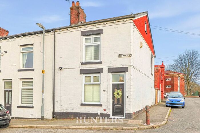 3 Bedroom End Terrace House For Sale In Trinity Street, Middleton, Manchester, M24