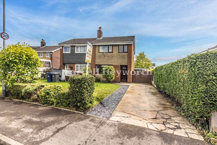 3 Bedroom House For Sale In Lowther Drive, Leyland, PR26