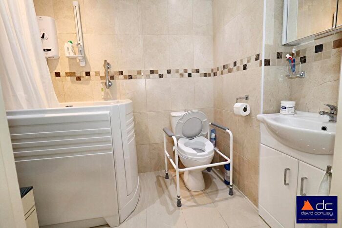 1 Bedroom Retirement Property For Sale In The Greenwoods, Sherwood Road, Harrow, HA2