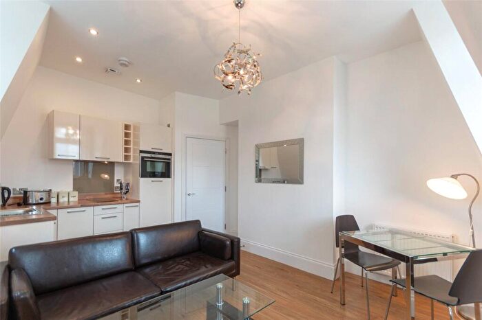 1 Bedroom Flat To Rent In / St Nicholas Chambers, Amen Corner, Newcastle Upon Tyne, NE1