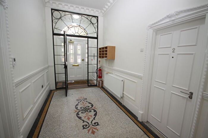 1 Bedroom Flat To Rent In Morden Road, London, SE3