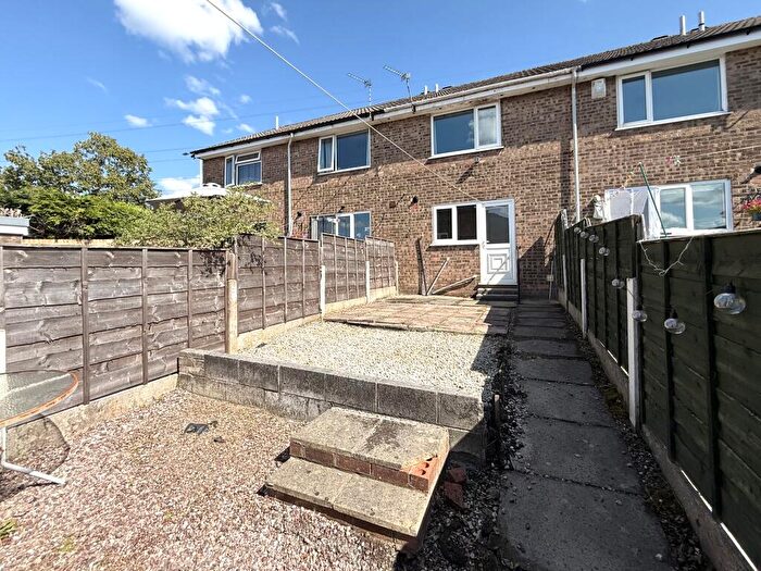 2 Bedroom Mews For Sale In Grebe Walk, Stockport, SK2