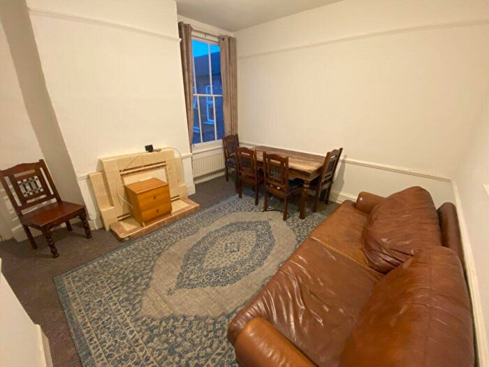 4 Bedroom House To Rent In Bedroom House – Lansdowne Road – Tottenham, N17