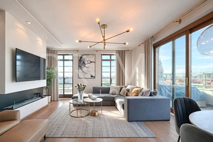 3 Bedroom Flat To Rent In Dorset House, Gloucester Place, Marylebone, NW1