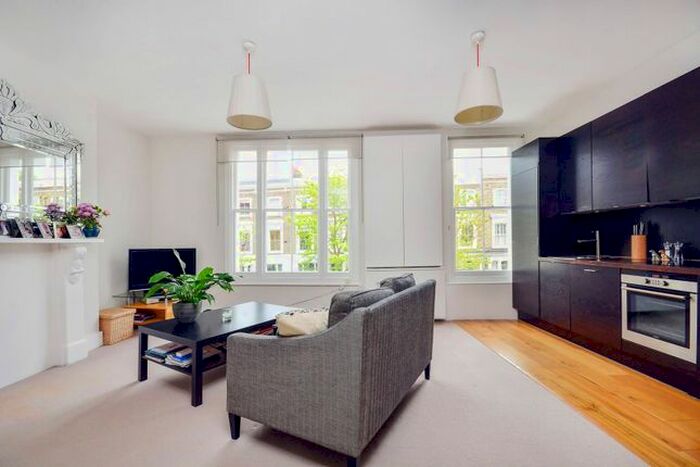 1 Bedroom Flat To Rent In Blenheim Crescent, Notting Hill, London, W11