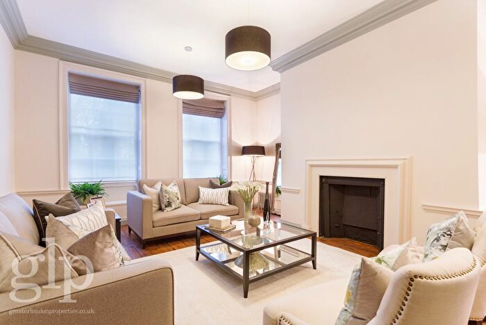 3 Bedroom Flat To Rent In Soho Square, Soho, W1D