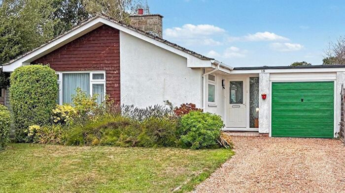 4 Bedroom Bungalow For Sale In Springfields, Colyford, Colyton, Devon, EX24