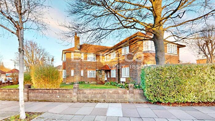 2 Bedroom Apartment For Sale In Maybank Avenue, Wembley, HA0