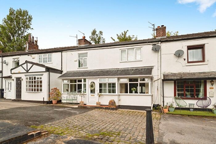 4 Bedroom Terraced House For Sale In Meadow Lane, Denton, Manchester, Greater Manchester, M34