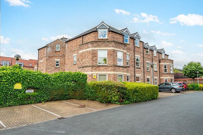2 Bedroom Flat For Sale In Grange House, West Grange Court, York, YO30