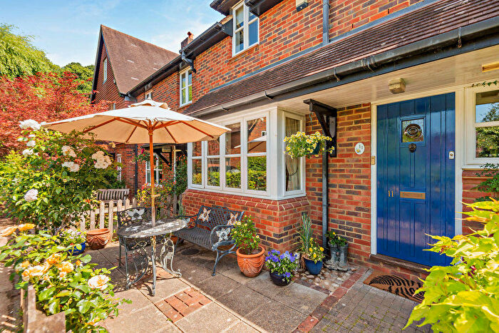3 Bedroom Terraced House For Sale In Mill Lane, Albury, GU5