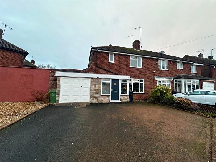 3 Bedroom Property To Rent In Bassnage Road, Hayley Green, Halesowen, B63