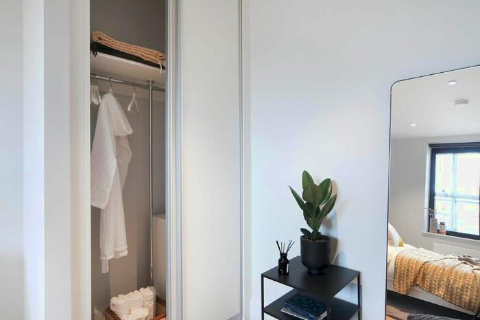 3 Bedroom Flat To Rent In Park Lane, Wembley, HA9