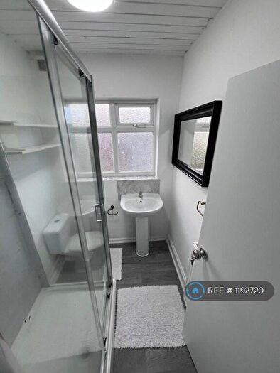 5 Bedroom Semi-Detached House To Rent In Bell Close, Pinner, HA5