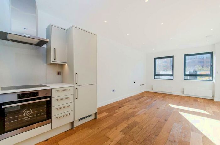 1 Bedroom Flat To Rent In College Road, Harrow, HA1