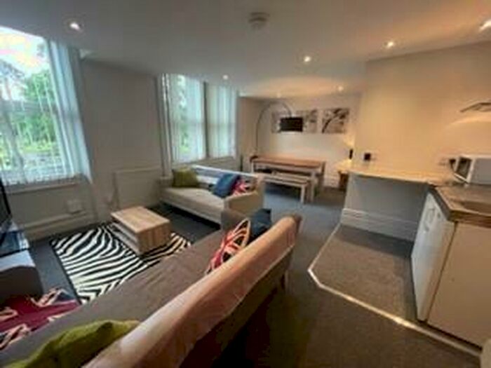 7 Bedroom Terraced House To Rent In Osborne Avenue, Jesmond, Newcastle Upon Tyne, Tyne And Wear, NE2