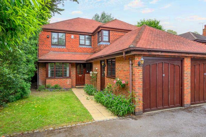 4 Bedroom Detached House To Rent In Castle Road, Weybridge., KT13