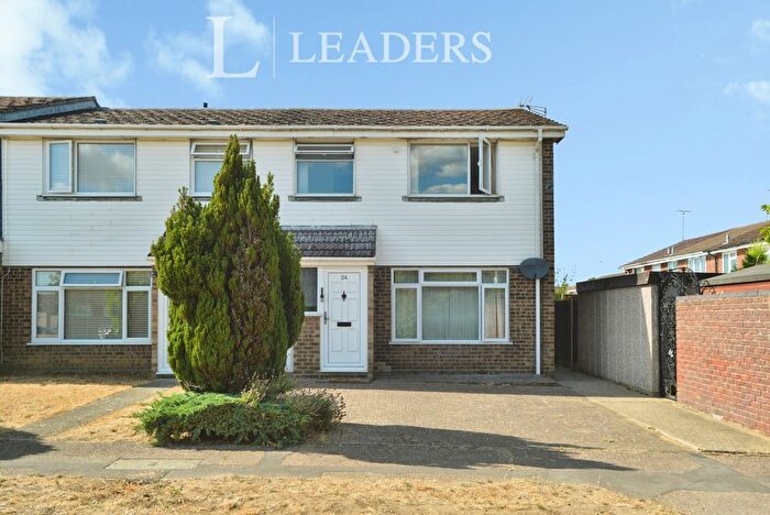 3 Bedroom End Of Terrace House For Sale In Pinkham Drive, Witham, Essex, CM8