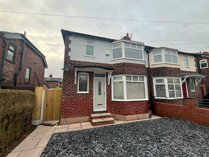 3 Bedroom Semi-Detached House To Rent In Avondale Drive, Salford, M6
