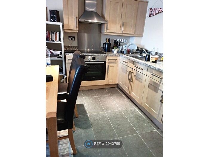 2 Bedroom Flat To Rent In Abacus Building, Birmingham, B12