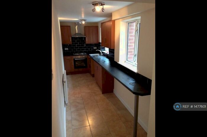 2 Bedroom Terraced House To Rent In Cope Street, Barnsley, S70