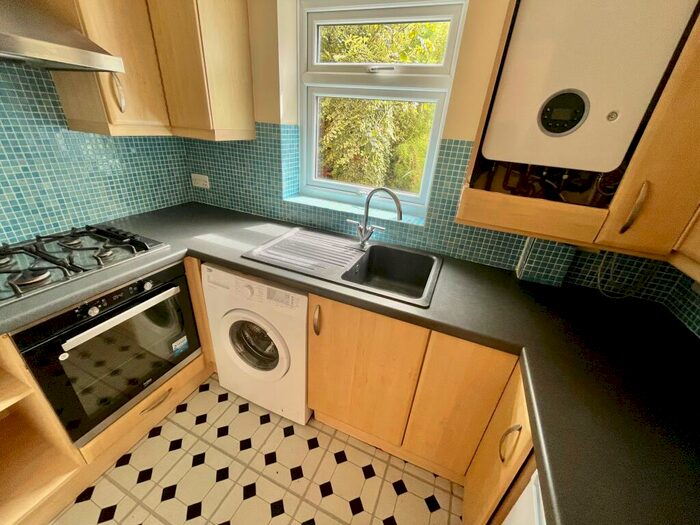 1 Bedroom Terraced House To Rent In Ploughmans Way, Rainham, ME8