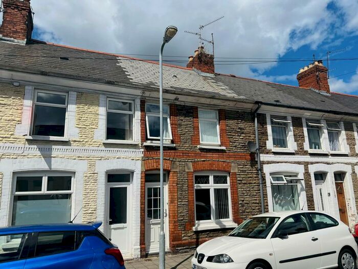3 Bedroom House To Rent In Treharris Street, Cardiff, CF24