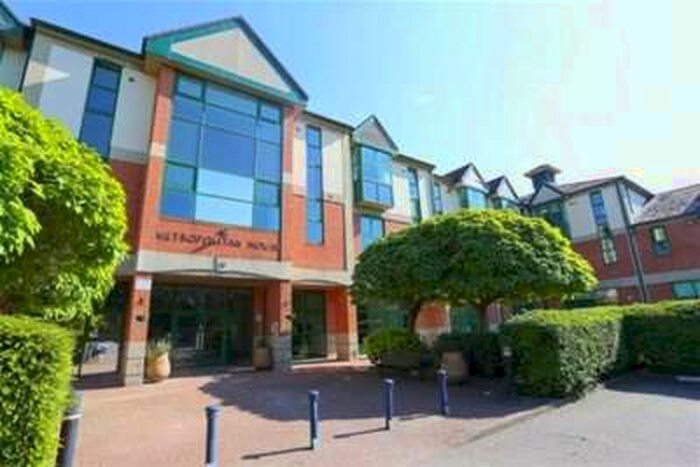 1 Bedroom Flat To Rent In Metropolitan House, M16