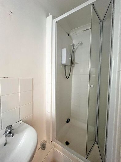 Studio To Rent In London Road, Dunton Green, TN13
