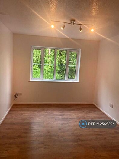 3 Bedroom Semi-Detached House To Rent In Church Hollow Purfleet On Thames, Thurrock, RM19