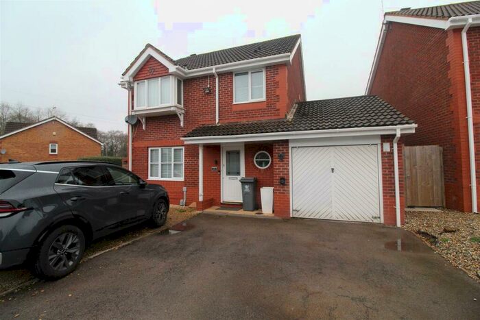 3 Bedroom House To Rent In Hollington Drive, Pontprennau, Cardiff, CF23