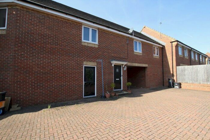 2 Bedroom Flat To Rent In Eddleston Road, Swindon, Swindon, SN1